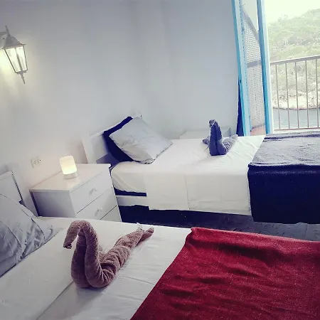 Casa De Huespedes La Marina * Cala Figuera (Mallorca)