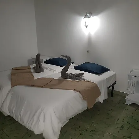 Casa De Huespedes La Marina Guest house *