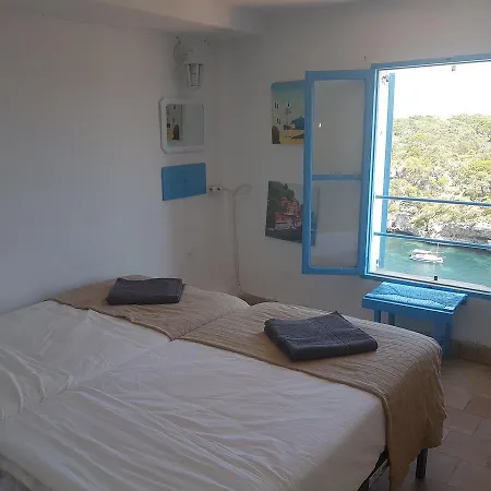 Guest house Casa De Huespedes La Marina